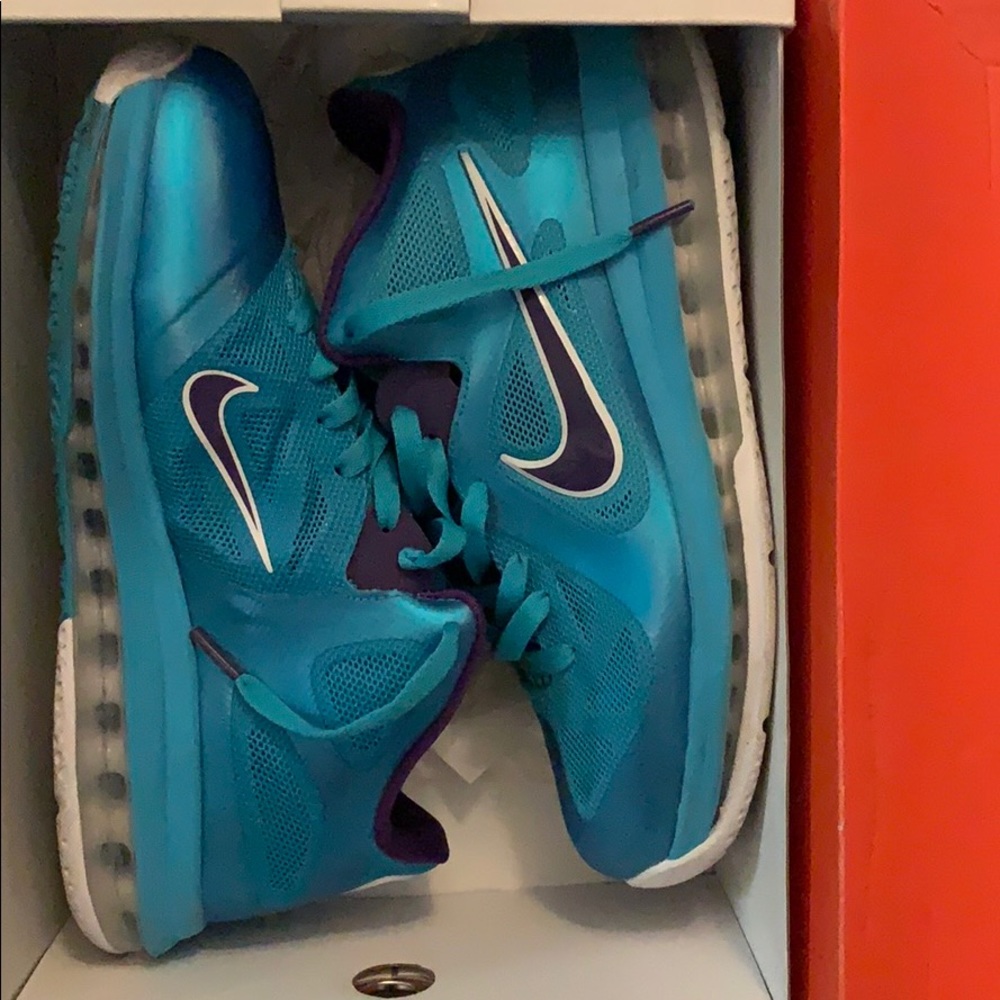 NIKE LEBRON 9 LOW “SUMMIT LAKE HORNETS”